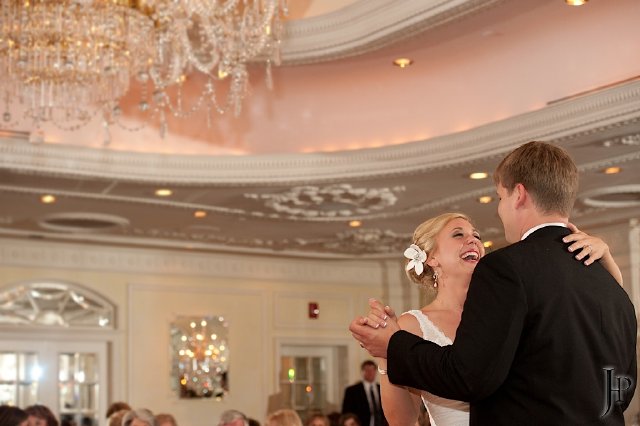 nashville wedding, reception, opryland hotel, bride, groom, first dance